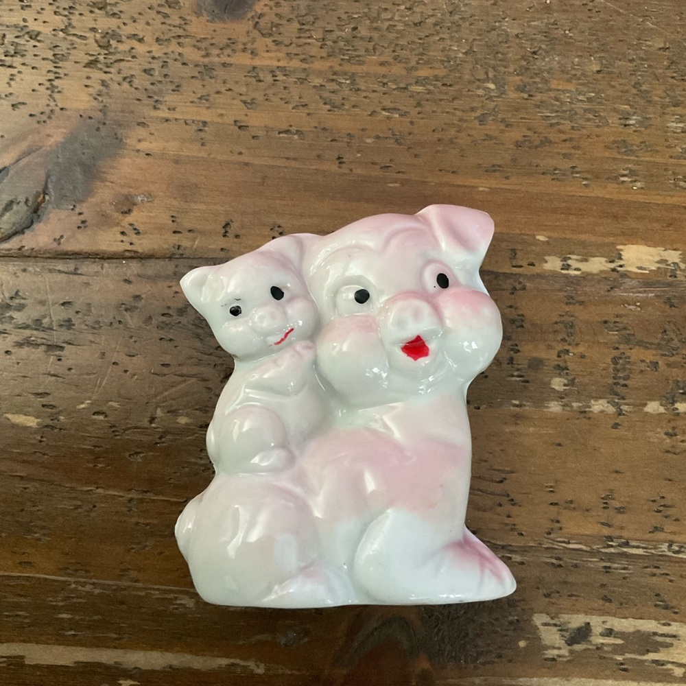 VINTAGE MADE IN JAPAN‎ CERAMIC PIG FIGURINE